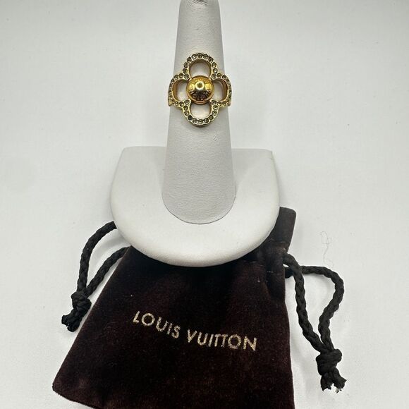 Authentic Louis Vuitton Berg Flower Power Ring with dust bag! - Picture 1 of 14